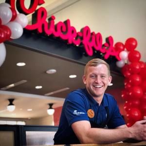 Meet your Posher, Mitchell